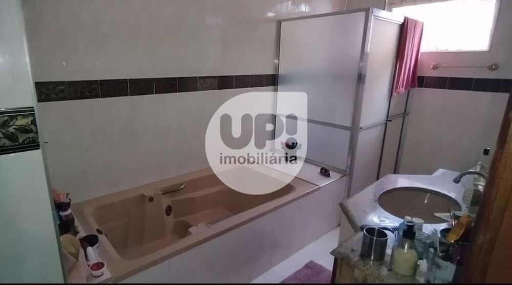 Casa de Condomínio à venda com 3 quartos, 290m² - Foto 2
