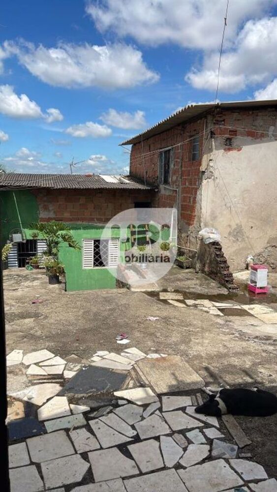 Casa de Condomínio à venda com 5 quartos, 50m² - Foto 1