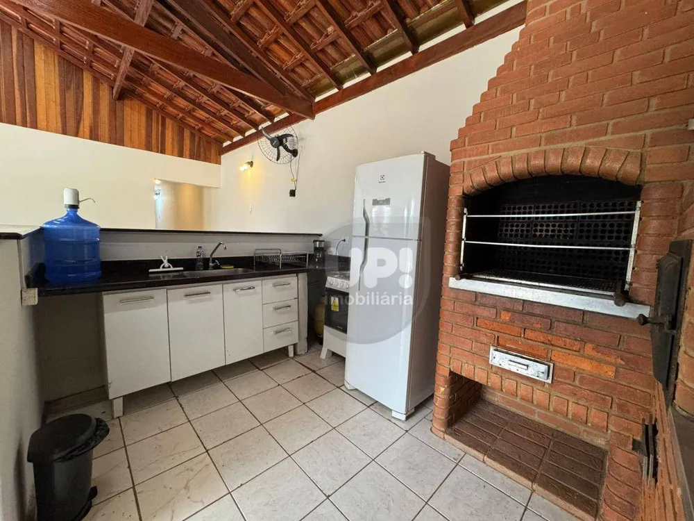 Chácara, 2 quartos, 1063 m² - Foto 3
