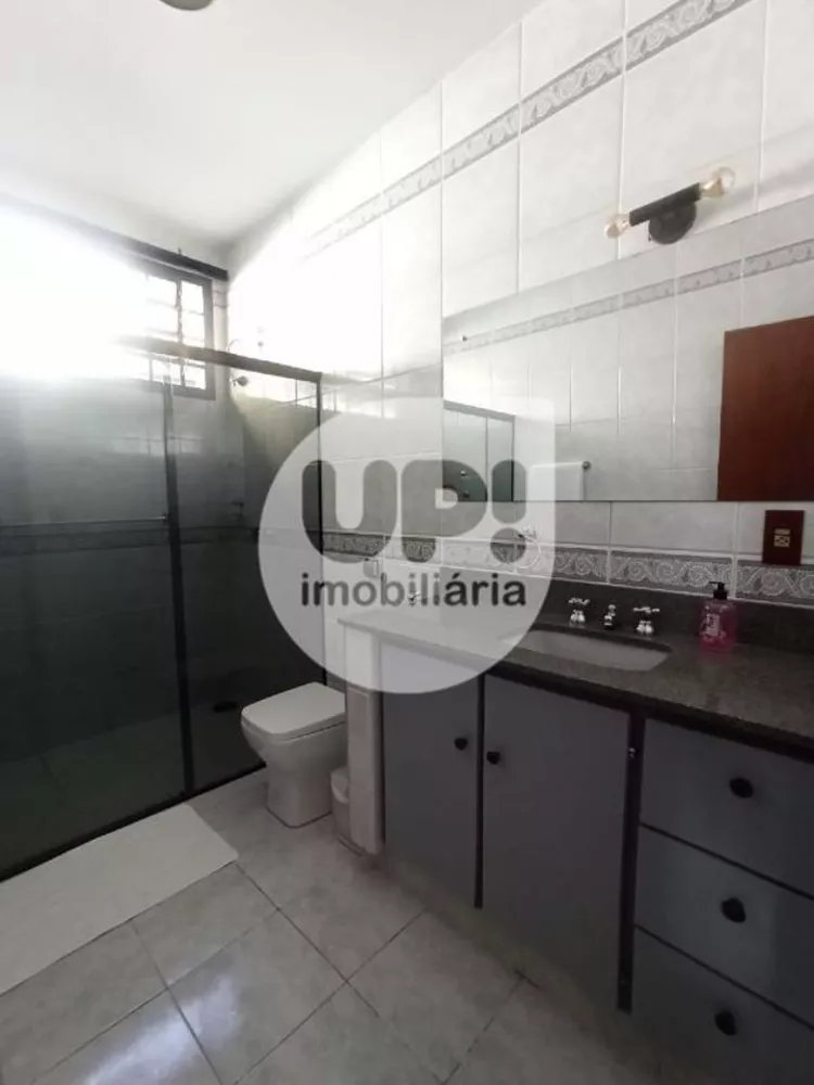 Casa, 4 quartos, 250 m² - Foto 1