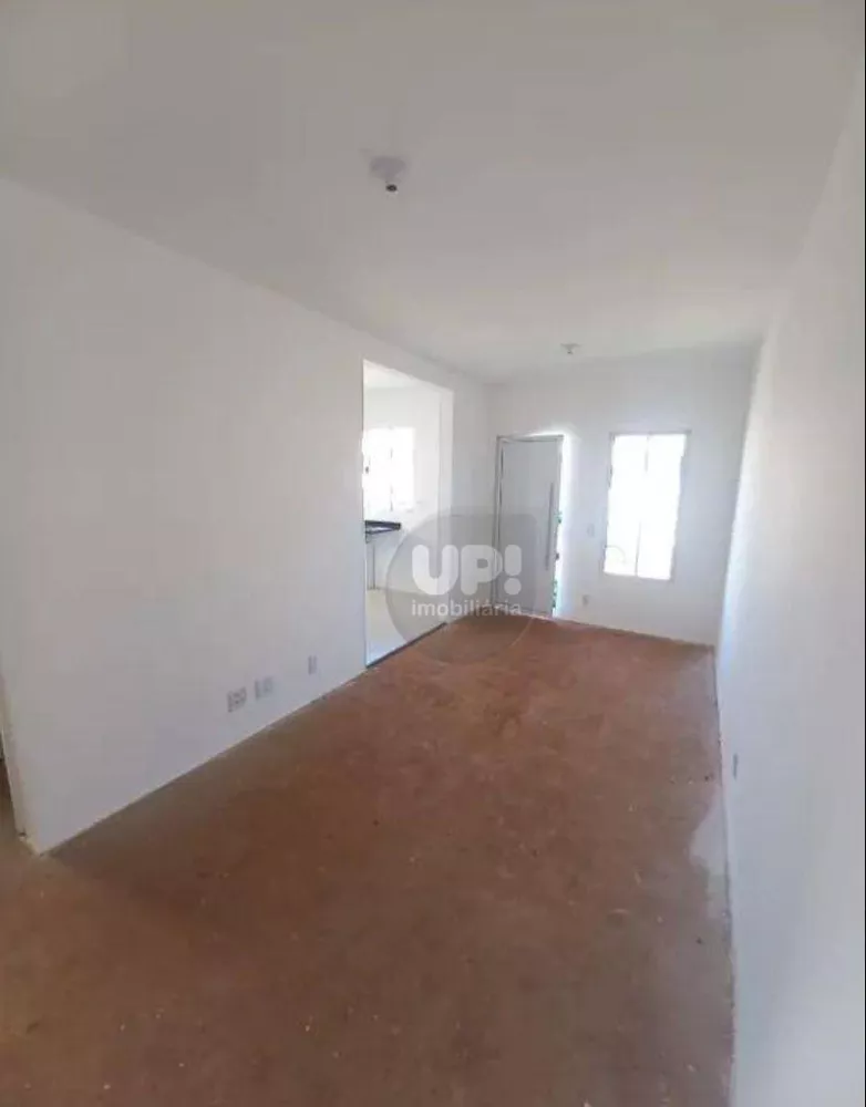 Casa, 3 quartos, 67 m² - Foto 2