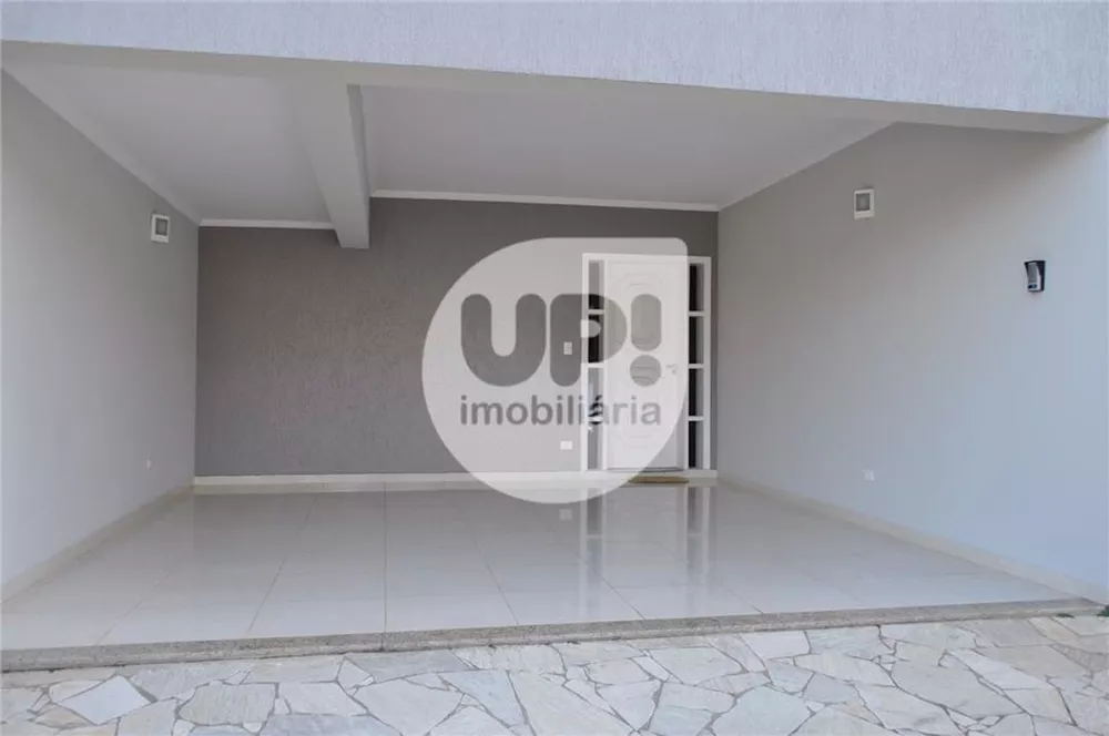 Casa à venda com 4 quartos, 260m² - Foto 3