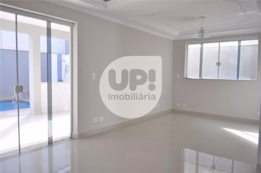 Casa à venda com 4 quartos, 260m² - Foto 8