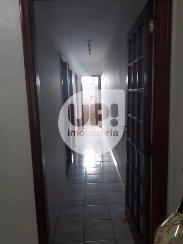 Casa à venda com 4 quartos, 158m² - Foto 1