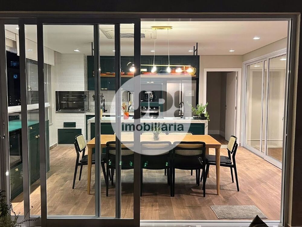 Apartamento à venda com 3 quartos, 253m² - Foto 2