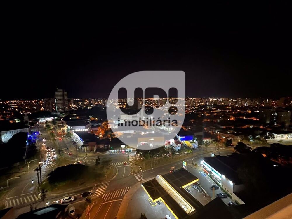 Apartamento à venda com 3 quartos, 253m² - Foto 1