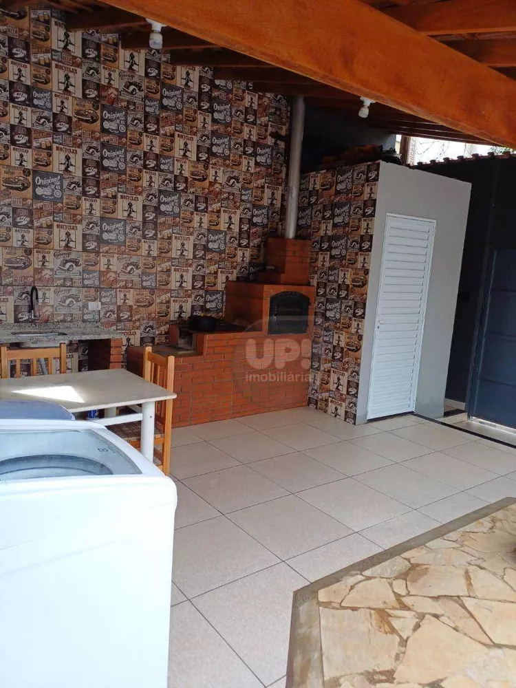 Casa, 4 quartos, 110 m² - Foto 2