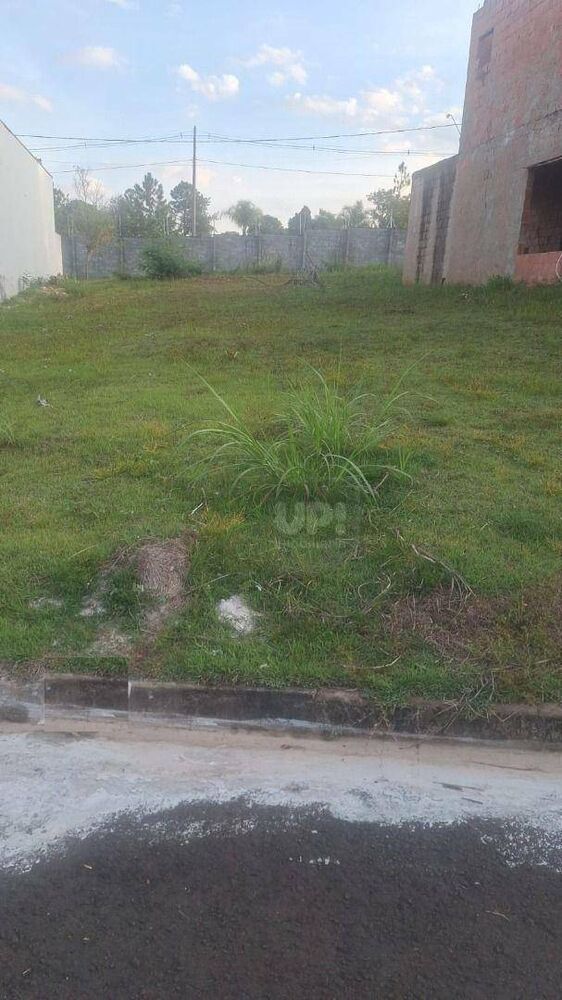 Loteamento e Condomínio, 304 m² - Foto 1