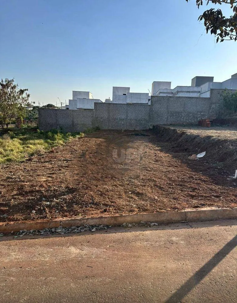 Terreno, 208 m² - Foto 1