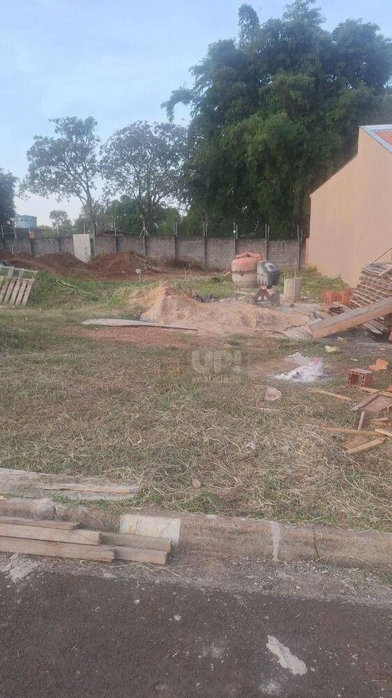 Loteamento e Condomínio, 401 m² - Foto 1