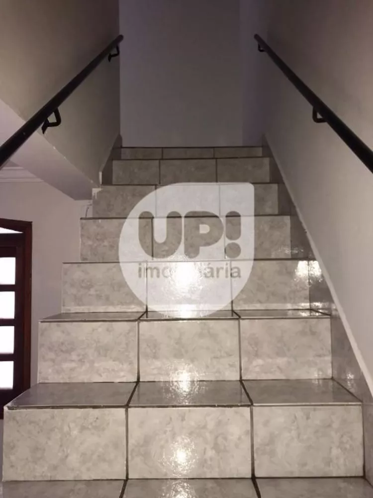 Casa, 3 quartos, 179 m² - Foto 1