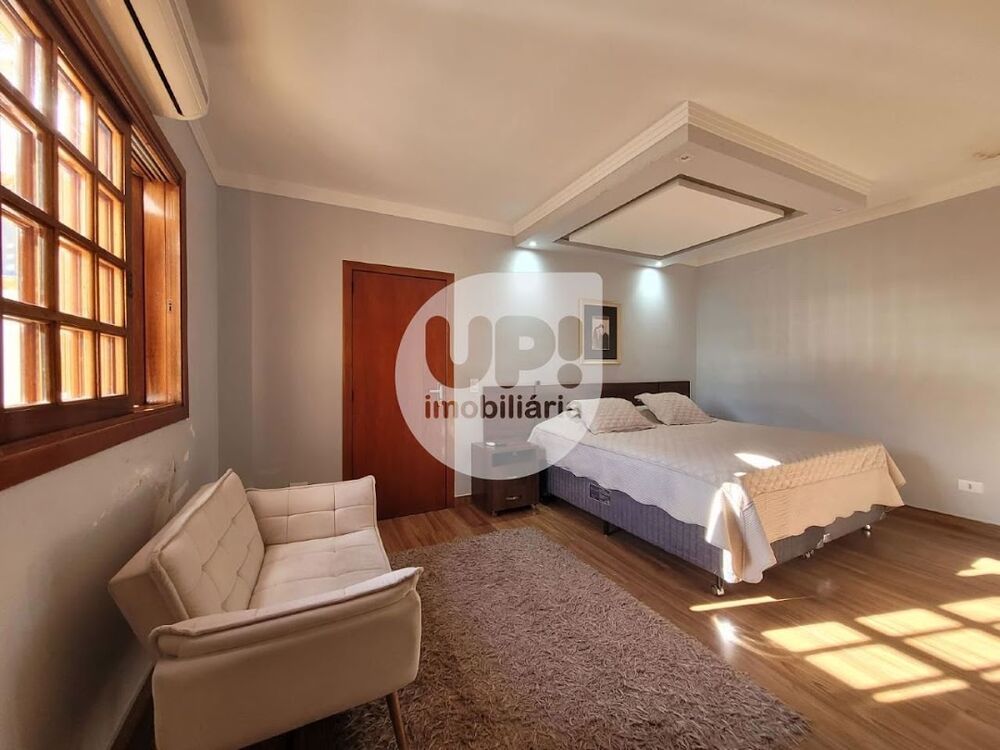 Casa de Condomínio à venda com 3 quartos, 208m² - Foto 4