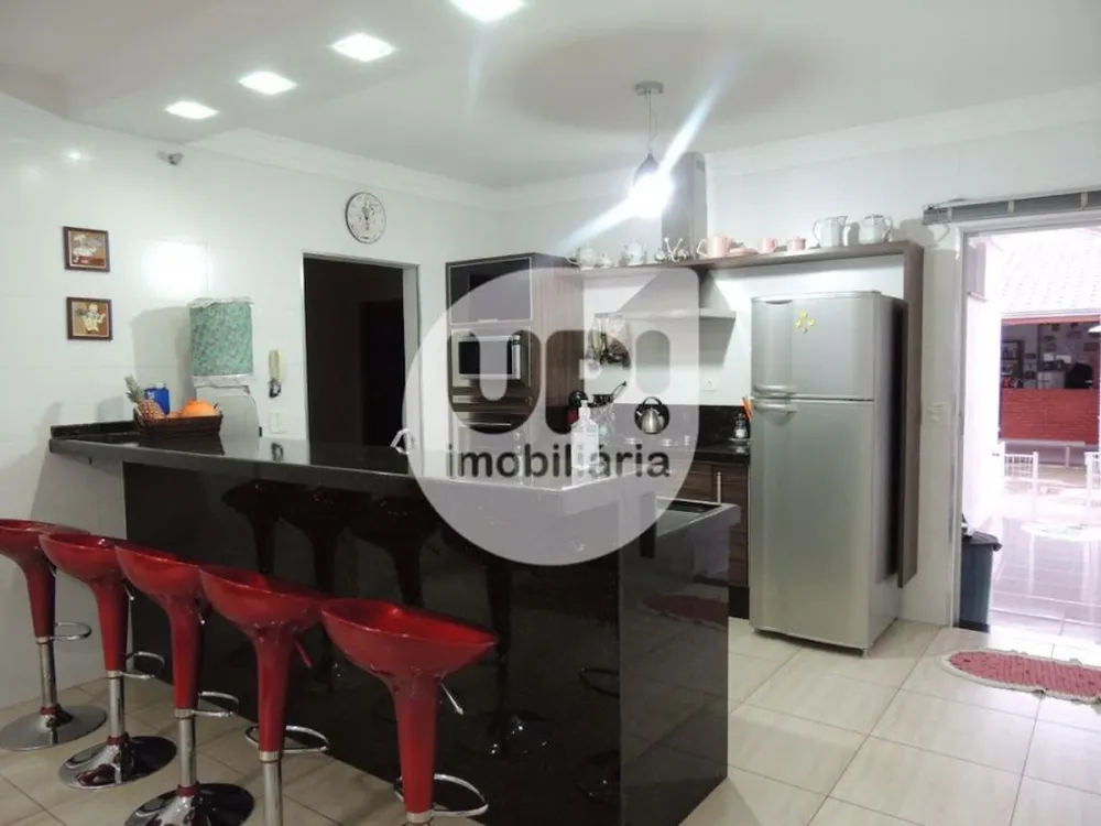 Casa, 3 quartos, 170 m² - Foto 9