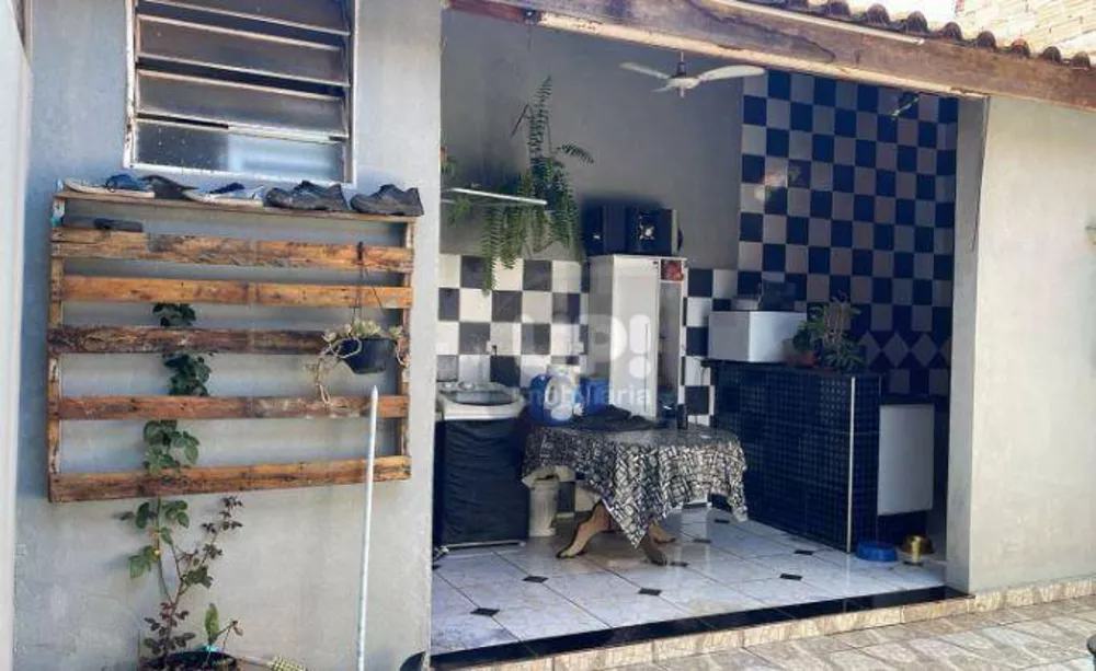 Casa, 2 quartos, 150 m² - Foto 1