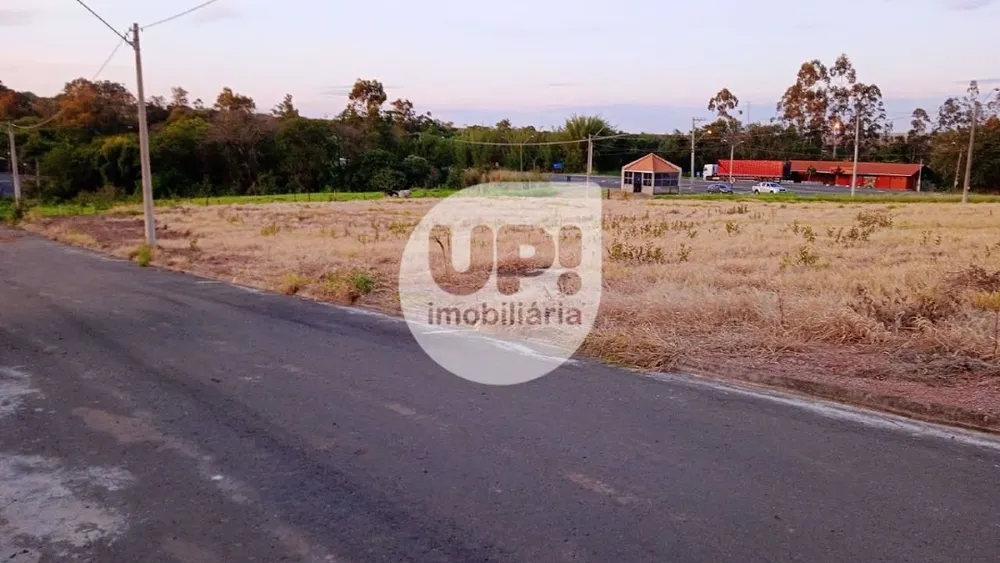 Loteamento e Condomínio, 250 m² - Foto 1