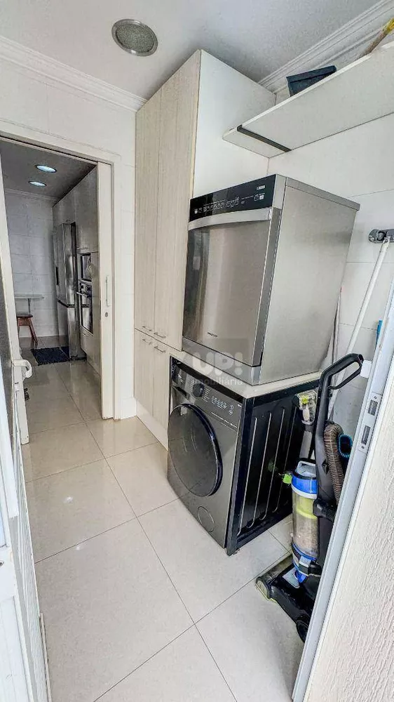 Casa, 3 quartos, 212 m² - Foto 1
