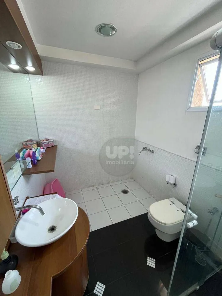 Apartamento, 3 quartos, 145 m² - Foto 2