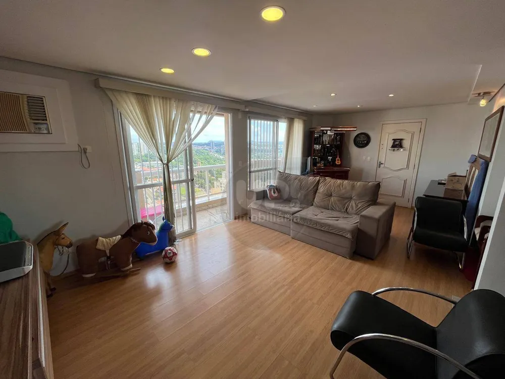 Apartamento, 3 quartos, 145 m² - Foto 2