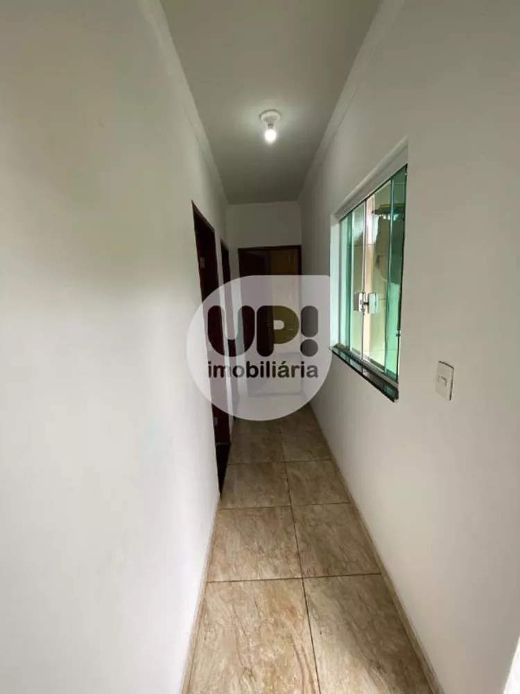 Casa de Condomínio à venda com 5 quartos, 187m² - Foto 3