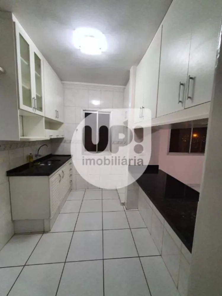 Apartamento à venda com 1 quarto, 45m² - Foto 3