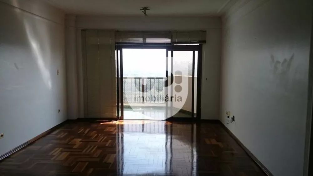 Apartamento à venda com 3 quartos, 167m² - Foto 4