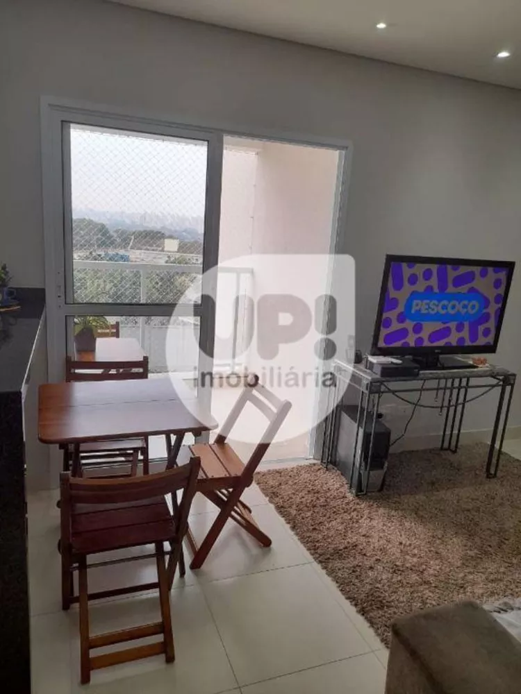 Apartamento à venda com 2 quartos, 67m² - Foto 2