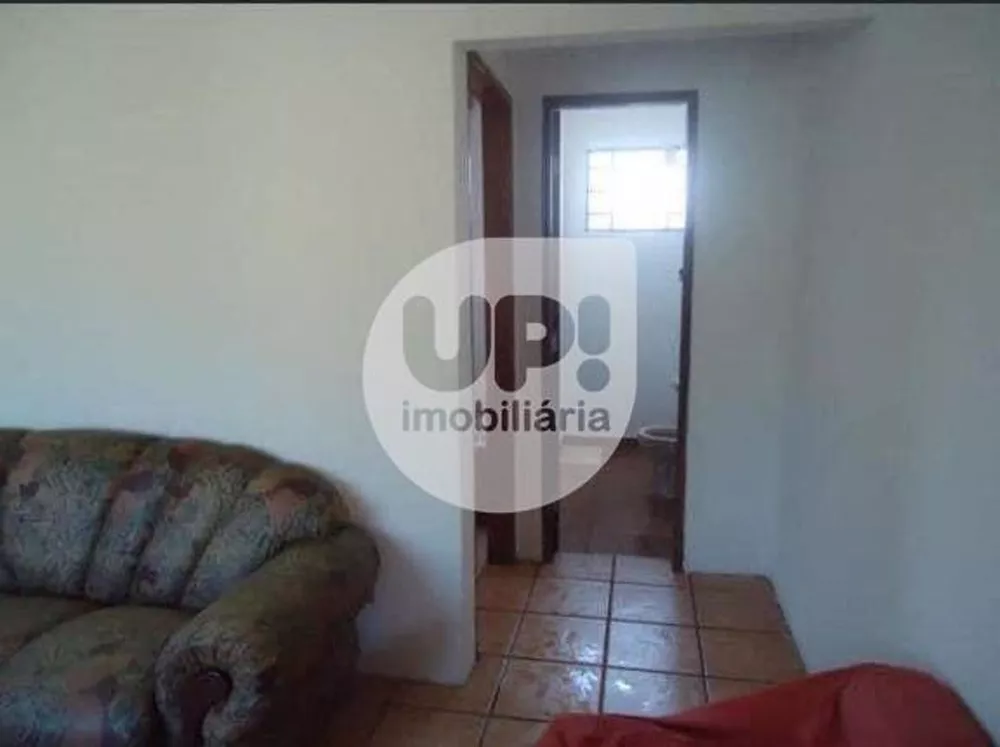 Chácara à venda com 1 quarto, 100m² - Foto 4