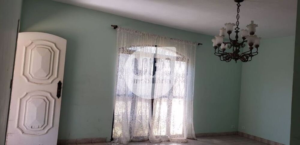 Casa, 3 quartos, 216 m² - Foto 1