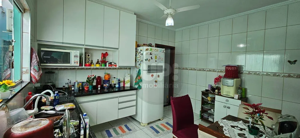 Casa, 3 quartos, 122 m² - Foto 1
