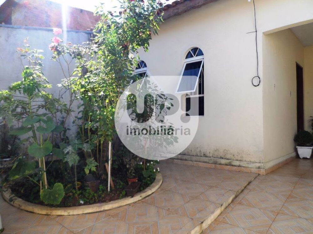 Casa à venda com 2 quartos, 86m² - Foto 1