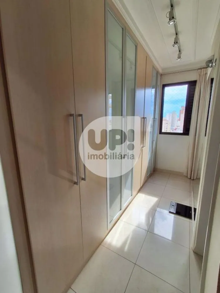 Apartamento, 3 quartos, 250 m² - Foto 2