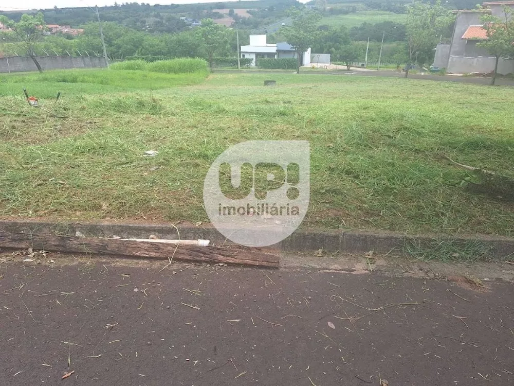 Loteamento e Condomínio, 250 m² - Foto 1