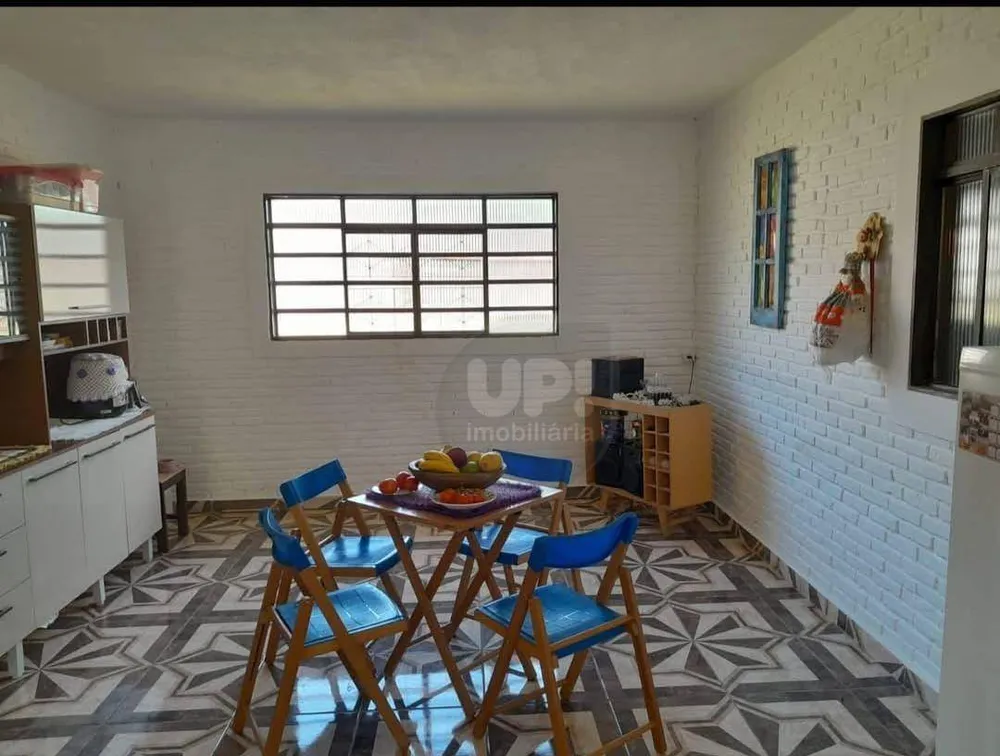 Chácara, 3 quartos, 1100 m² - Foto 2