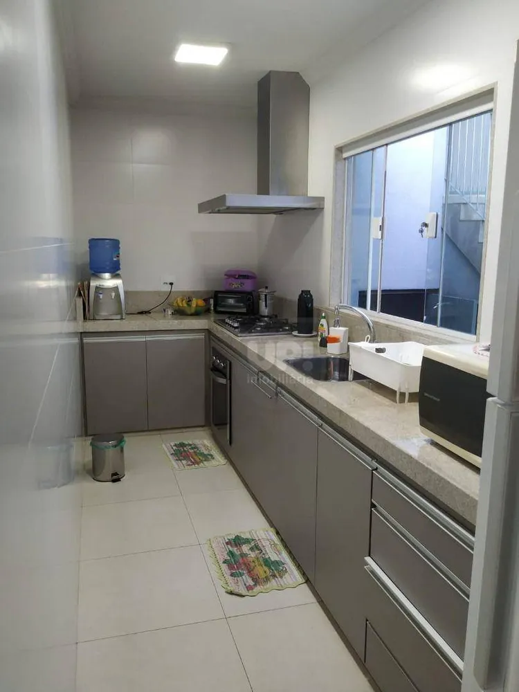Casa, 3 quartos, 250 m² - Foto 7