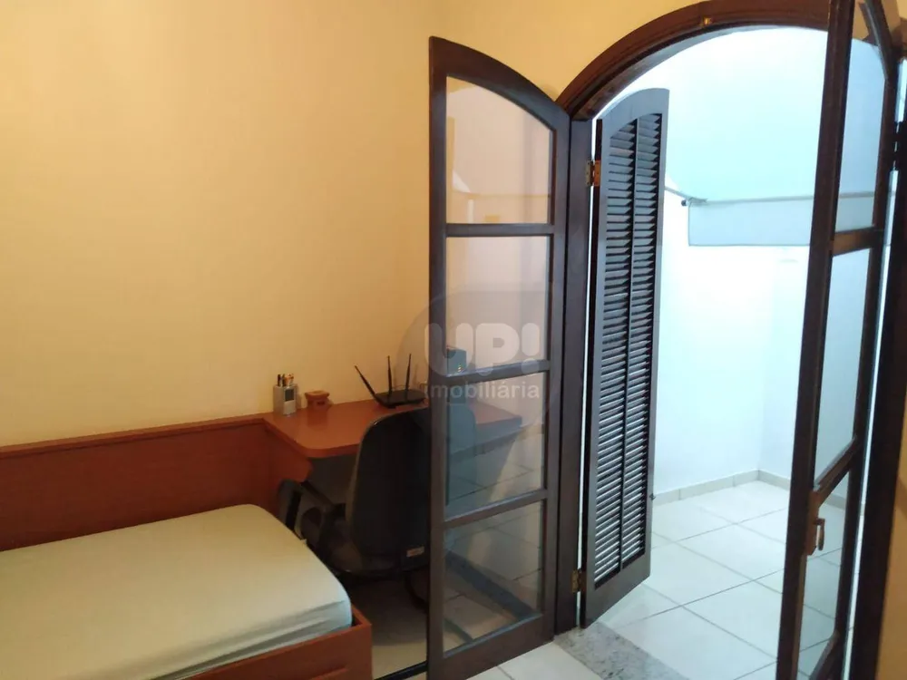 Casa, 3 quartos, 250 m² - Foto 12