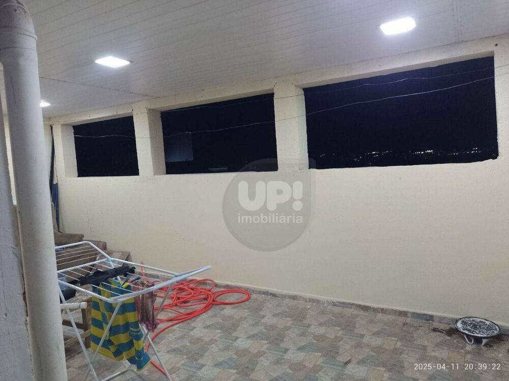 Casa, 5 quartos, 260 m² - Foto 1