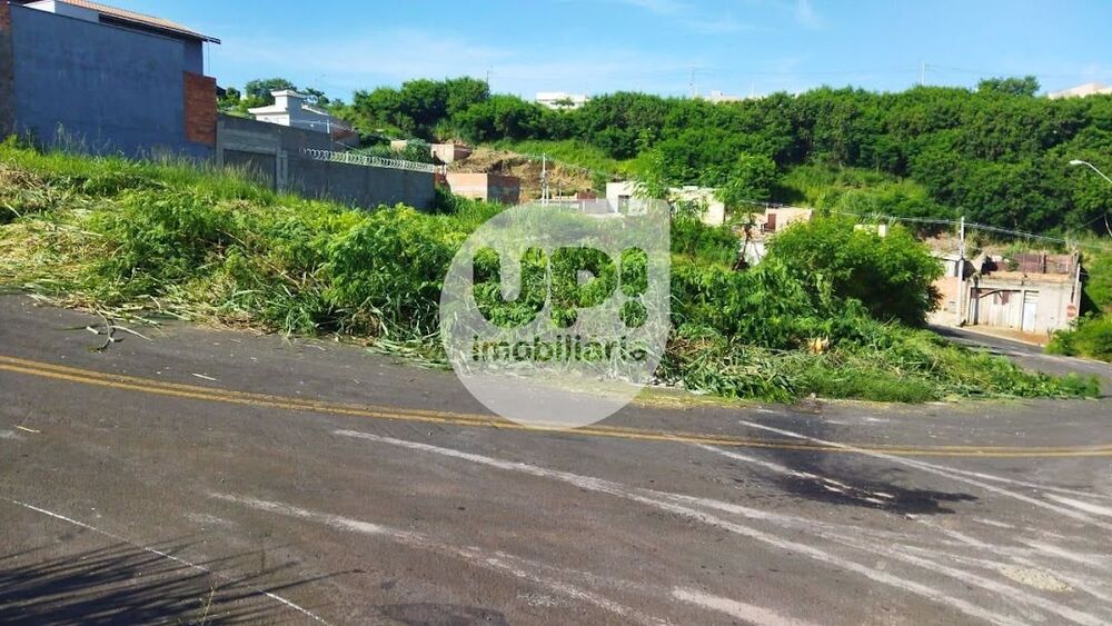 Loteamento e Condomínio, 403 m² - Foto 1