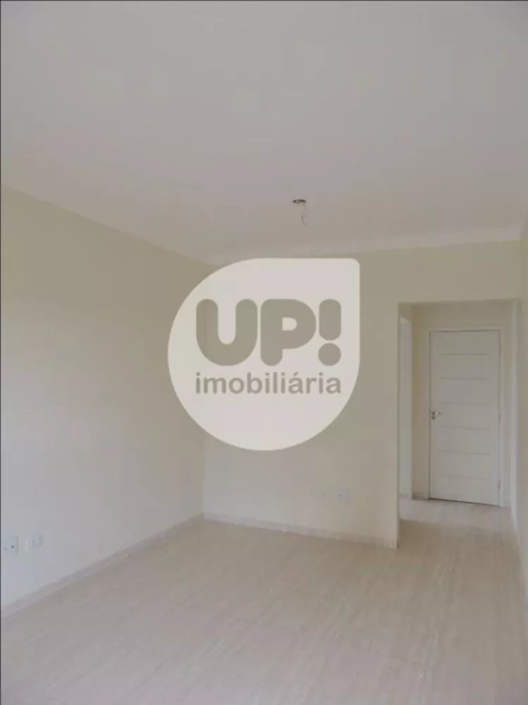 Apartamento à venda com 3 quartos, 74m² - Foto 1