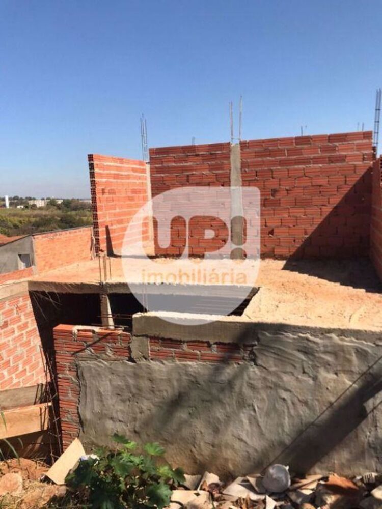 Sobrado à venda com 2 quartos, 60m² - Foto 1