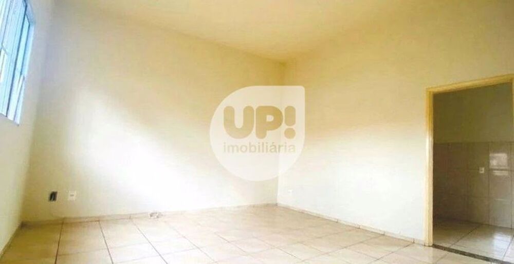 Casa à venda com 2 quartos, 93m² - Foto 4
