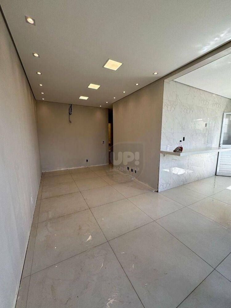 Casa de Condomínio à venda com 2 quartos, 63m² - Foto 1