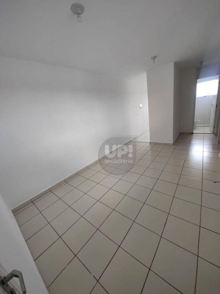Apartamento à venda com 2 quartos, 45m² - Foto 3