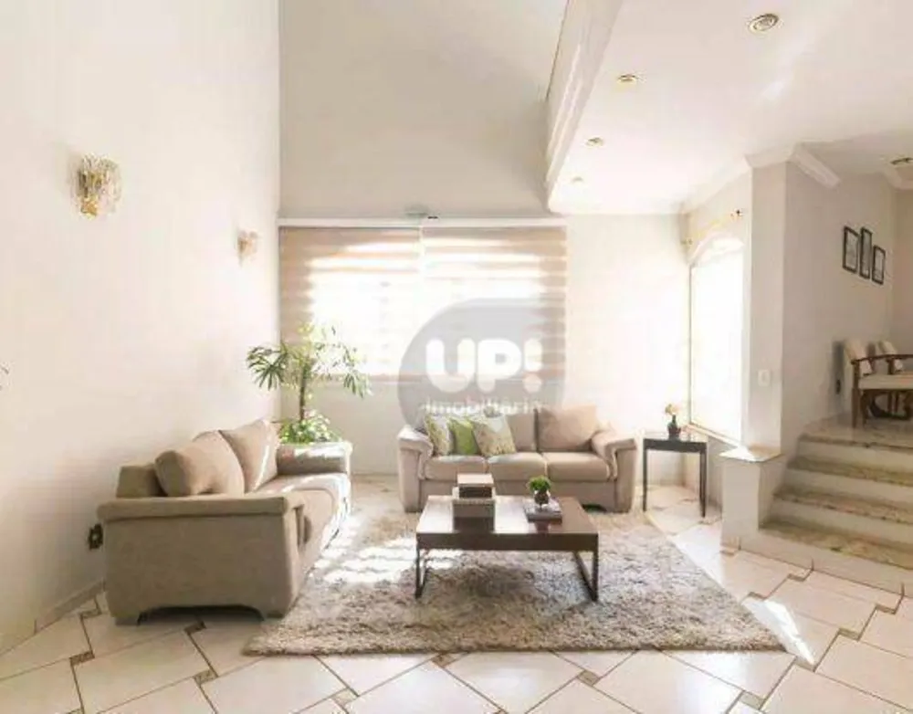 Casa, 3 quartos, 405 m² - Foto 3