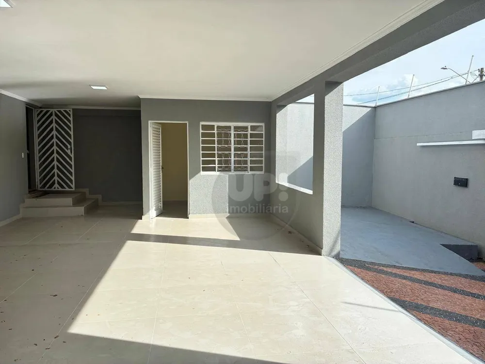 Casa, 4 quartos, 304 m² - Foto 2