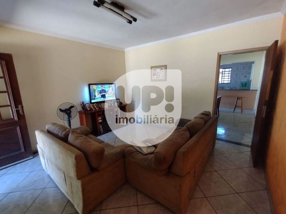 Chácara à venda com 3 quartos, 153m² - Foto 16