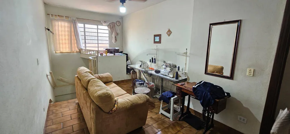 Loja-Salão, 246 m² - Foto 1
