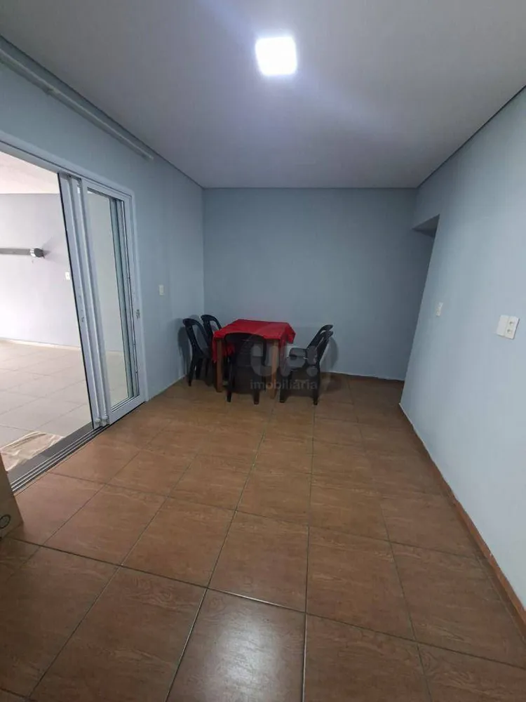Casa, 4 quartos, 192 m² - Foto 2