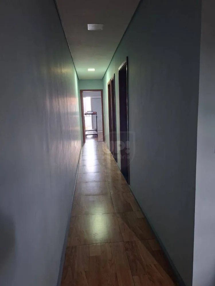 Casa, 4 quartos, 192 m² - Foto 1