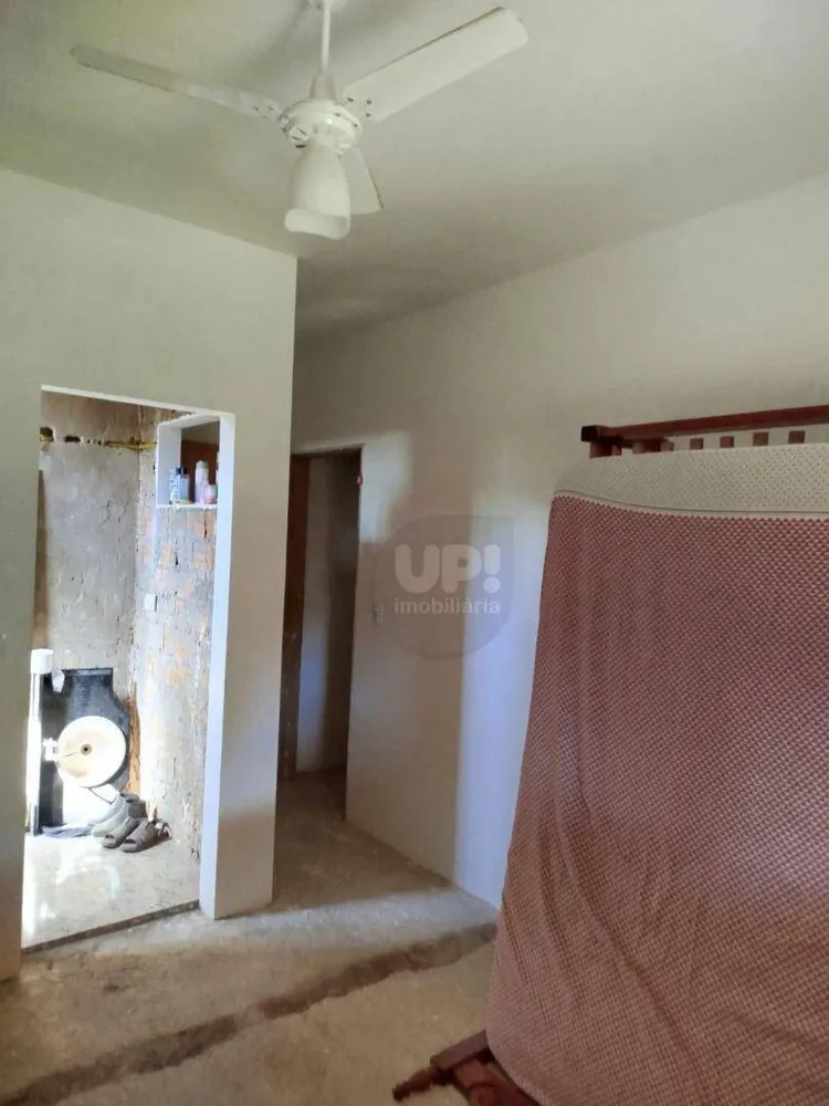 Chácara, 3 quartos, 1000 m² - Foto 1