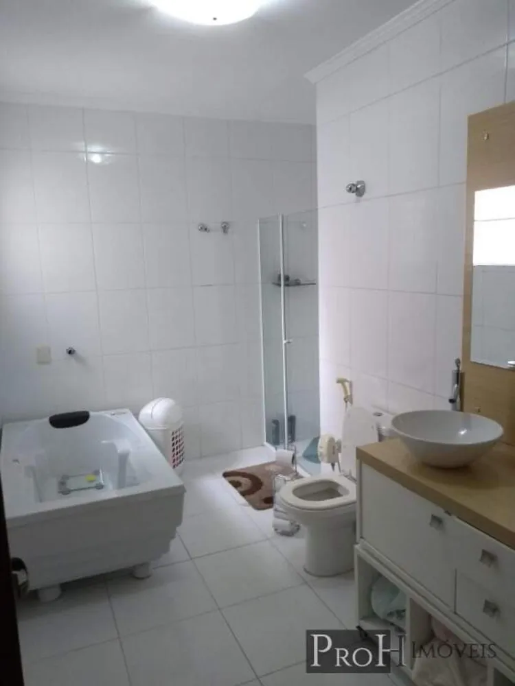 Sobrado, 3 quartos, 298 m² - Foto 4